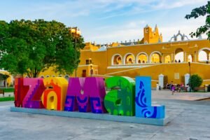 letras monumentales de izamal